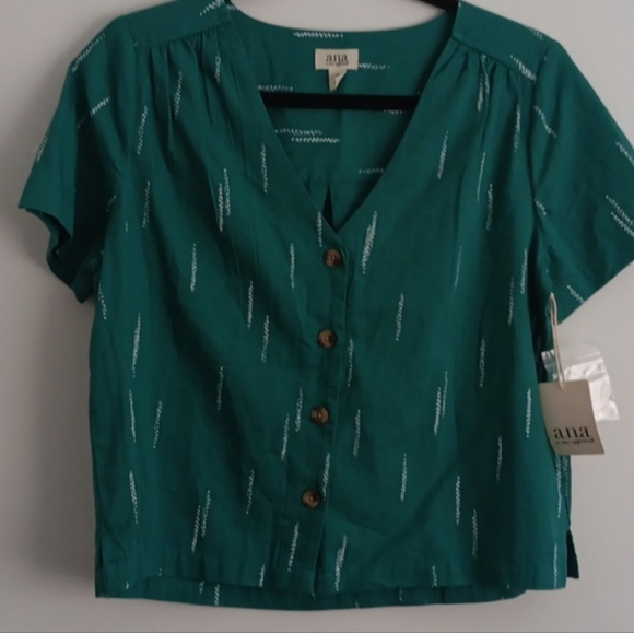 A.N.A. Lush Berry Cropped V Neck Top #2365 - Picture 6 of 6